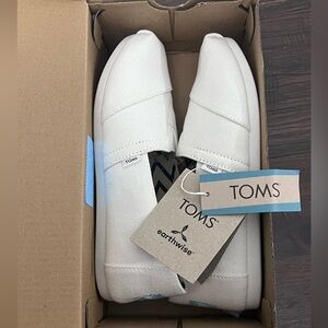 TOMS Alpargata white canvas slip ons brand new in box